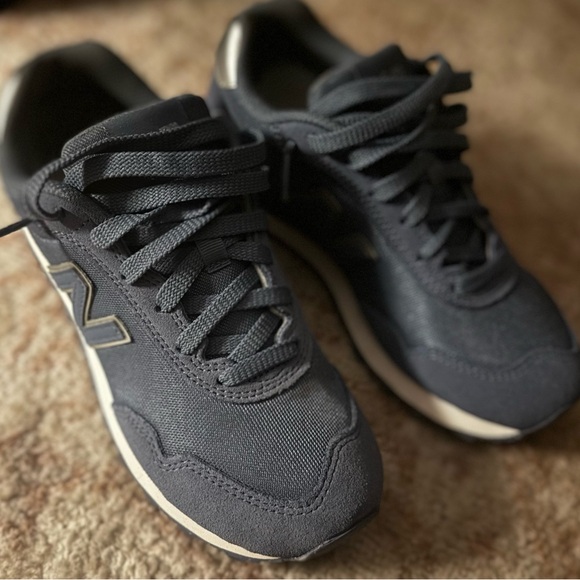 New Balance Carolina blue 🩵 6 1/2 NEVER WORN! NWOT - Picture 4 of 8